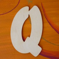 Holzbuchstabe "Q" 12 cm aus Naturholz