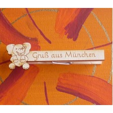 Glubbal mit Elefant und Schriftzug "Gruß aus München"