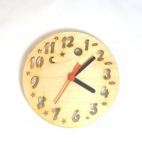 Sonne Mond und Sterne Uhr für die Wand  16cm