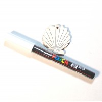 Posca Weiss, mit Metallspitze in Stiftform extrem feine Spitze 