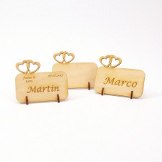 Stehendes Namensschild mit 2 Herzen