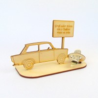  Geld- und Gutscheingeschenk Auto aus DDR-Zeiten mit Ortsschild